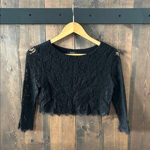 Aritzia Babaton Black Lace Long Sleeve Crop Women’s Size XS
